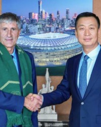 乐鱼官方-国安新帅曾造“2比8惨案” 与梅西冲突执教23年零冠