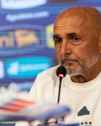 乐鱼官方-斯帕莱蒂：球员角色转换已成为一种解决方案，给今晚的尤文打7分