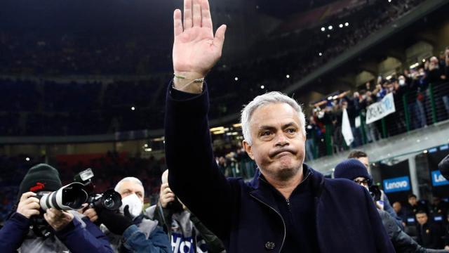 1644367074623006336.jpg jose-mourinho.jpg